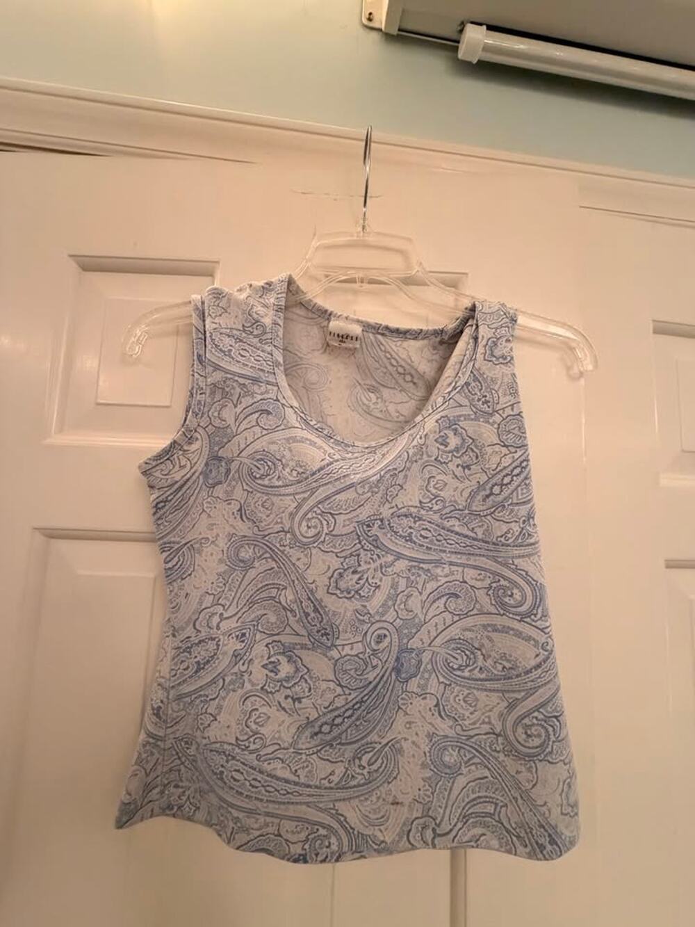Blue Paisley Top Finesse medium– Women's